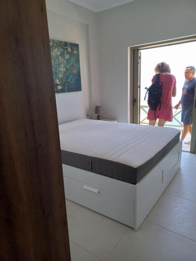 Climbers' Nest 'With Sea And Rock Views And Private Pool' Διαμέρισμα Kamari  Εξωτερικό φωτογραφία